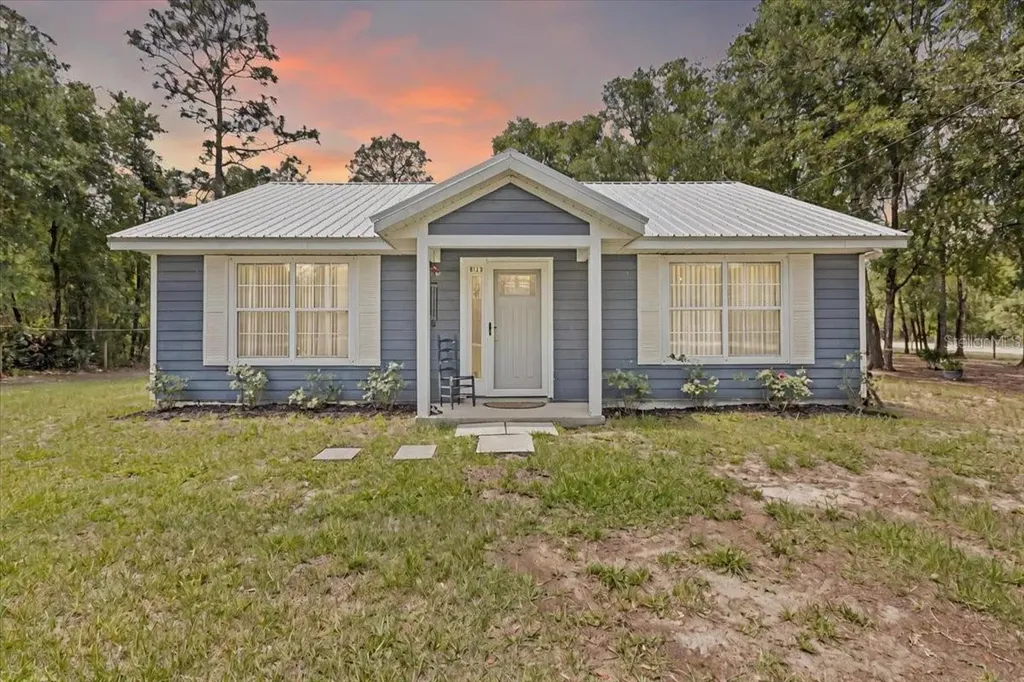 6489 NW 11th Avenue Bell FL 32619
