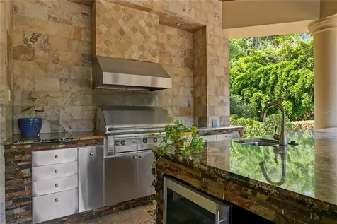 1102 Merry Water Drive Lutz FL 33548