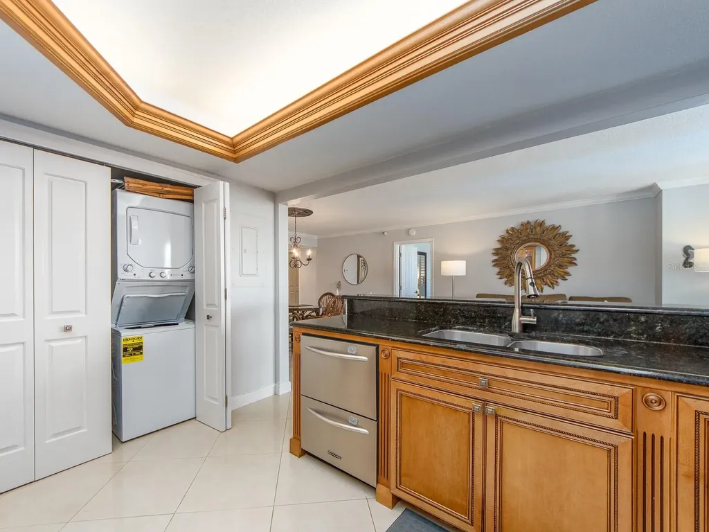 690 Island Way Clearwater Beach FL 33767