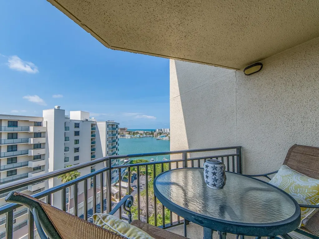 690 Island Way Clearwater Beach FL 33767