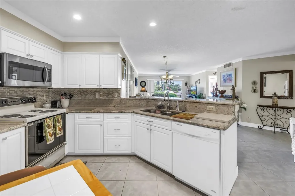 6011 Bahia Del Mar Boulevard St Petersburg FL 33715