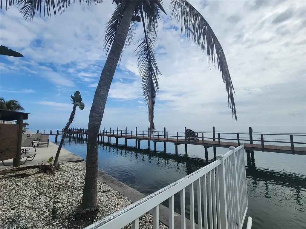 5215 Coquina Key Drive SE St Petersburg FL 33705