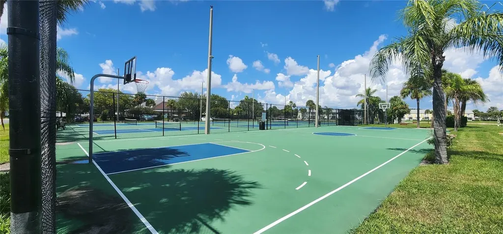 5215 Coquina Key Drive SE St Petersburg FL 33705