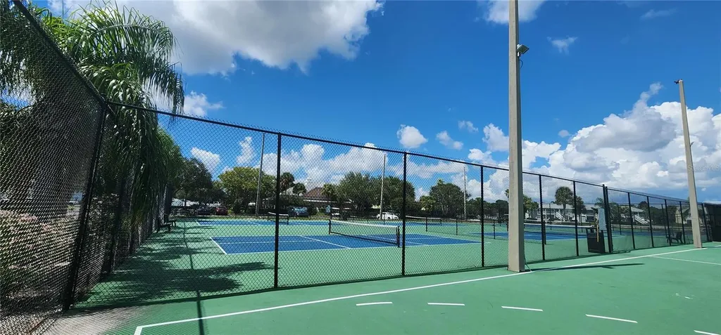 5215 Coquina Key Drive SE St Petersburg FL 33705