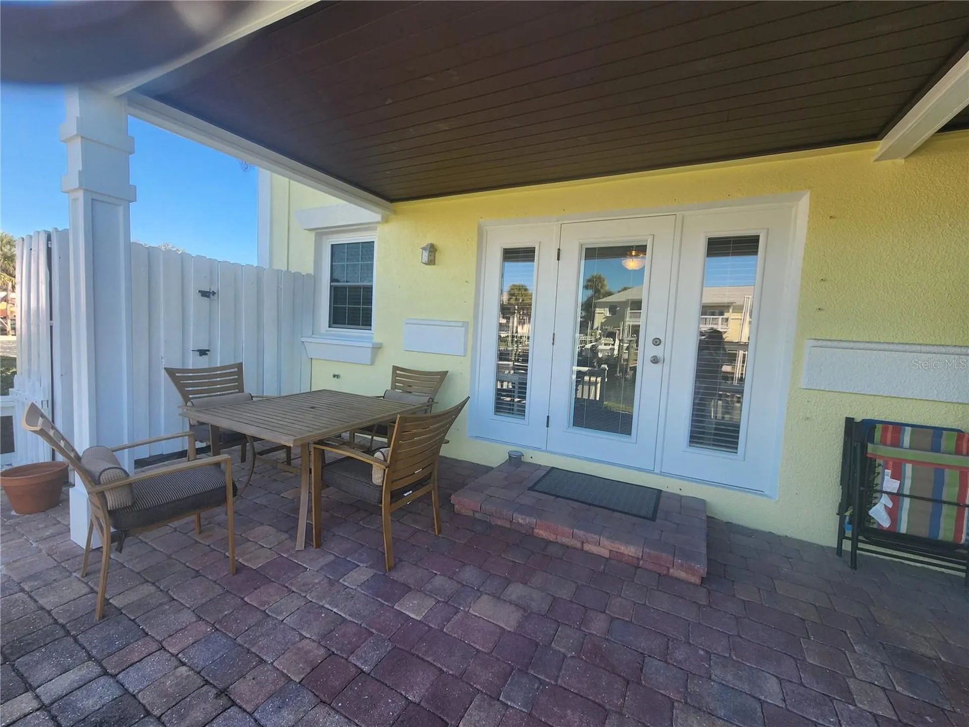 5215 Coquina Key Drive SE St Petersburg FL 33705