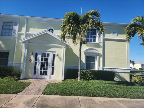 5215 Coquina Key Drive SE St Petersburg FL 33705