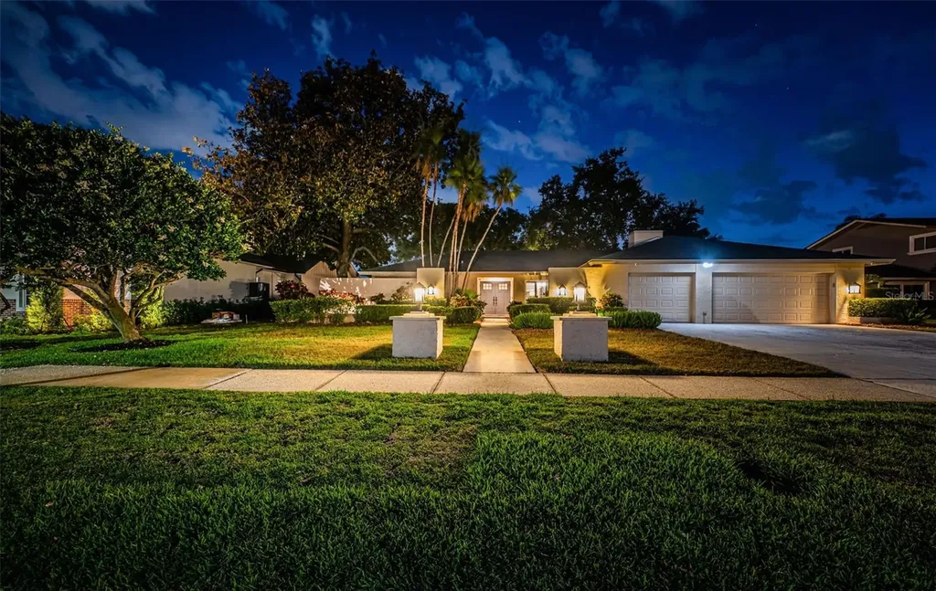 2950 Meadow Hill Drive Clearwater FL 33761