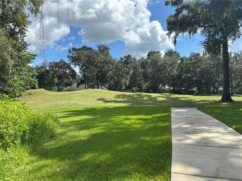 1555 SE 73rd Place Ocala FL 34480