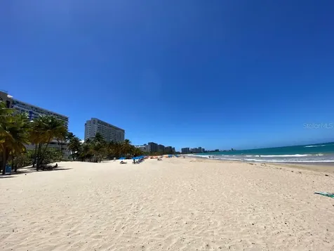 5757 Ave Isla Verde Carolina PR 00979