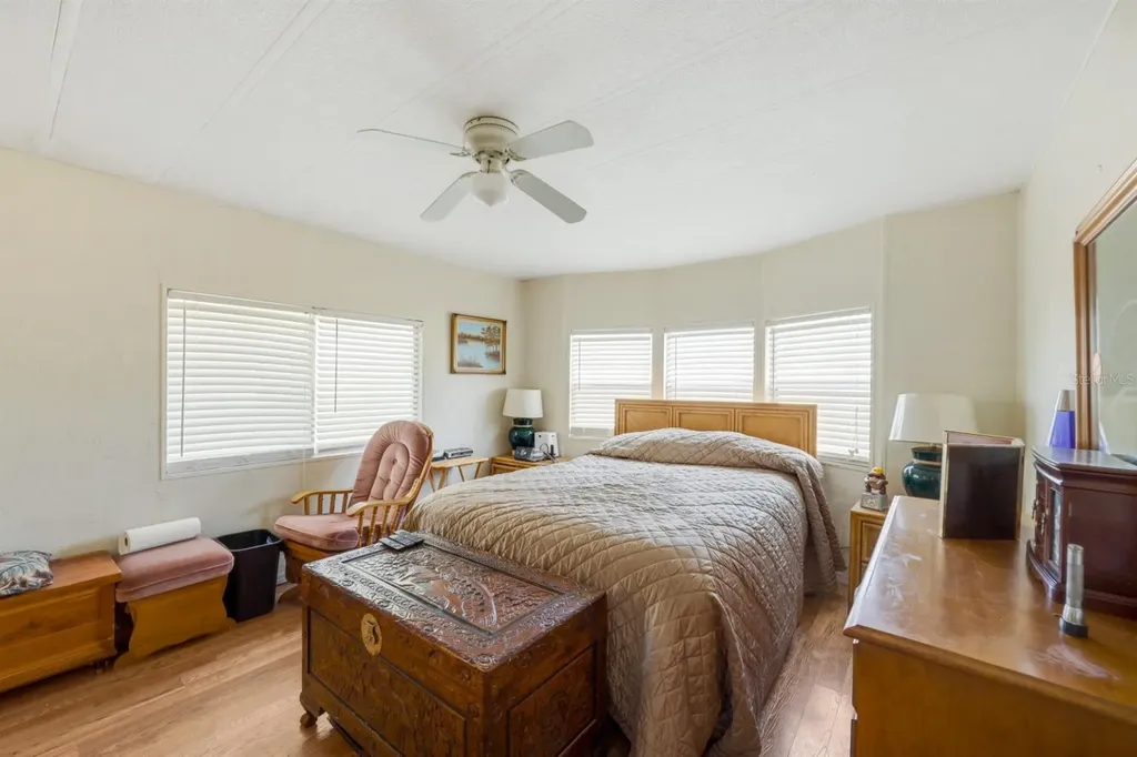 2100 Kings Highway Port Charlotte FL 33980