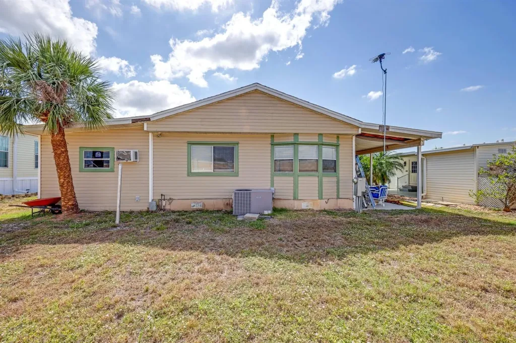 2100 Kings Highway Port Charlotte FL 33980