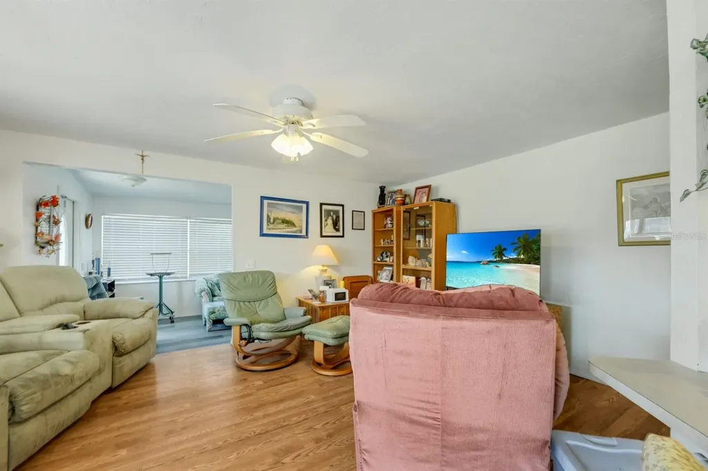 2100 Kings Highway Port Charlotte FL 33980
