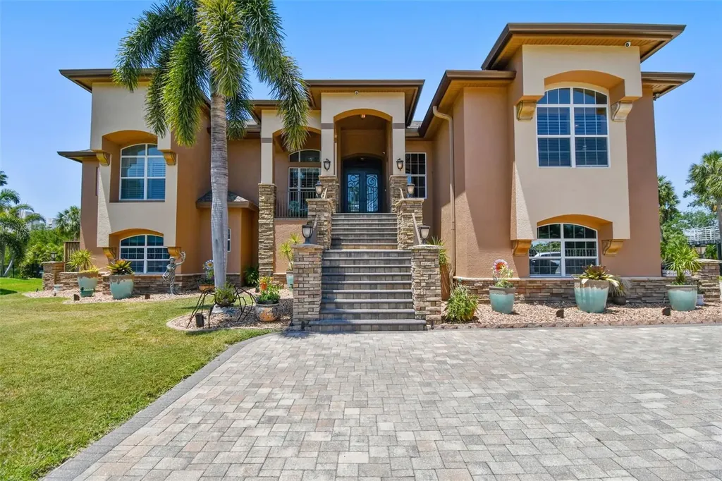 2605 59th Street S Gulfport FL 33707