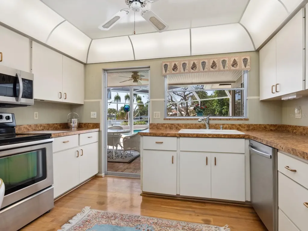 1014 Contento Street Sarasota FL 34242