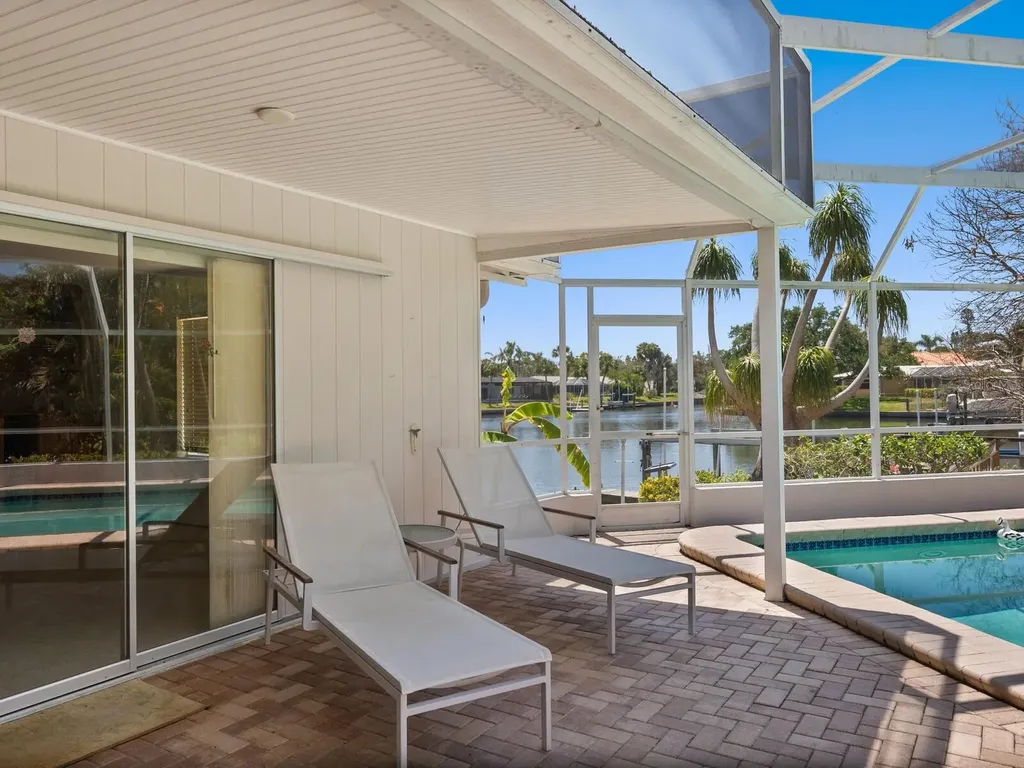 1014 Contento Street Sarasota FL 34242
