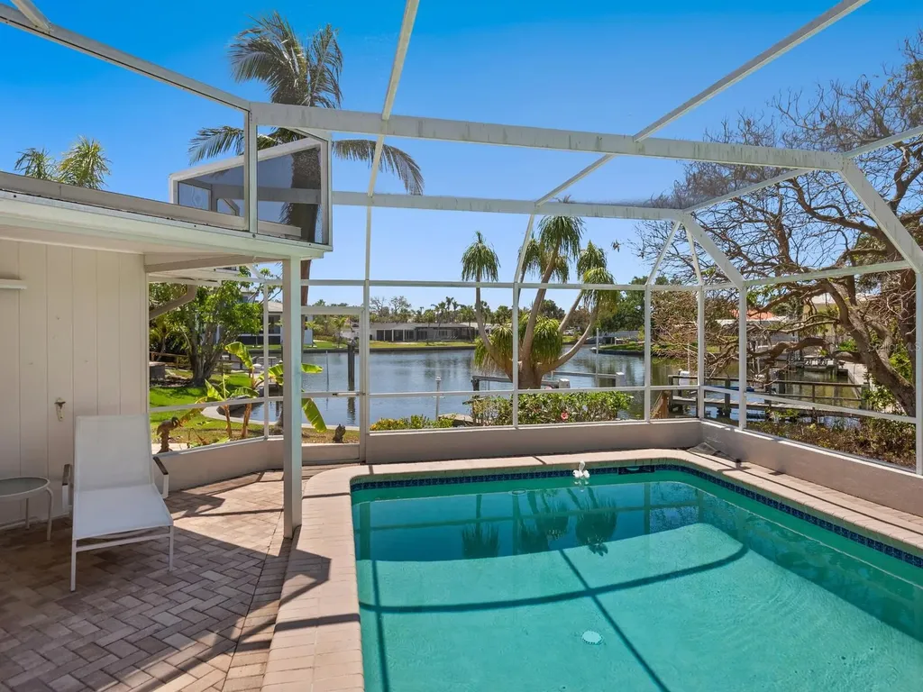 1014 Contento Street Sarasota FL 34242