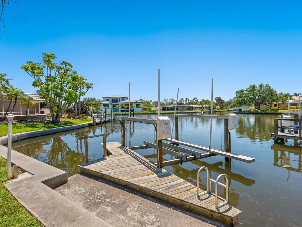 1014 Contento Street Sarasota FL 34242
