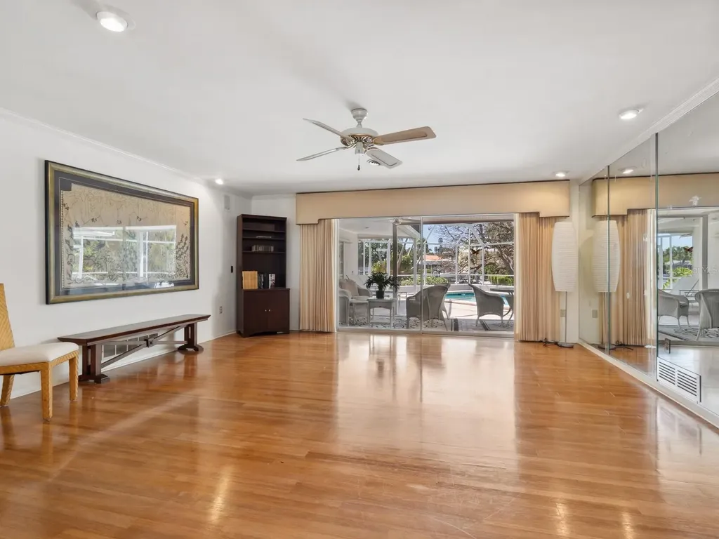 1014 Contento Street Sarasota FL 34242