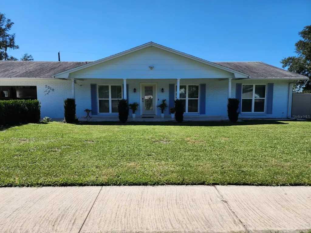 2310 Medford Lane Brandon FL 33511