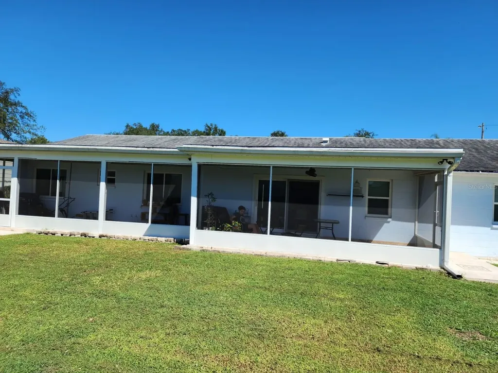 2310 Medford Lane Brandon FL 33511