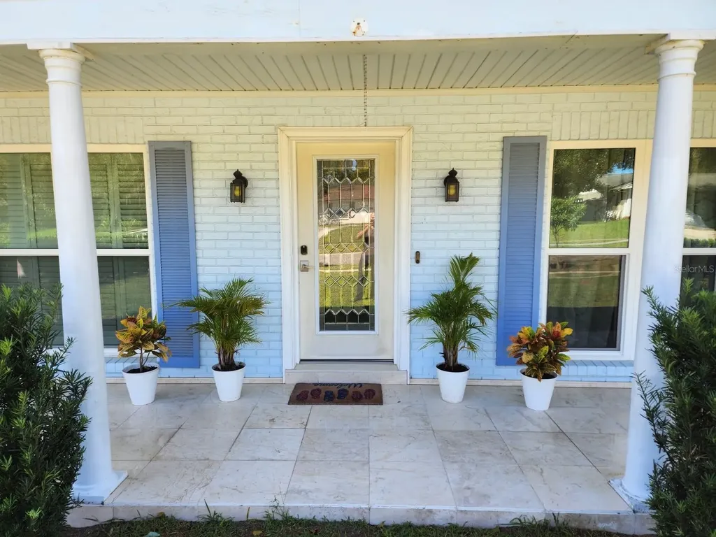 2310 Medford Lane Brandon FL 33511