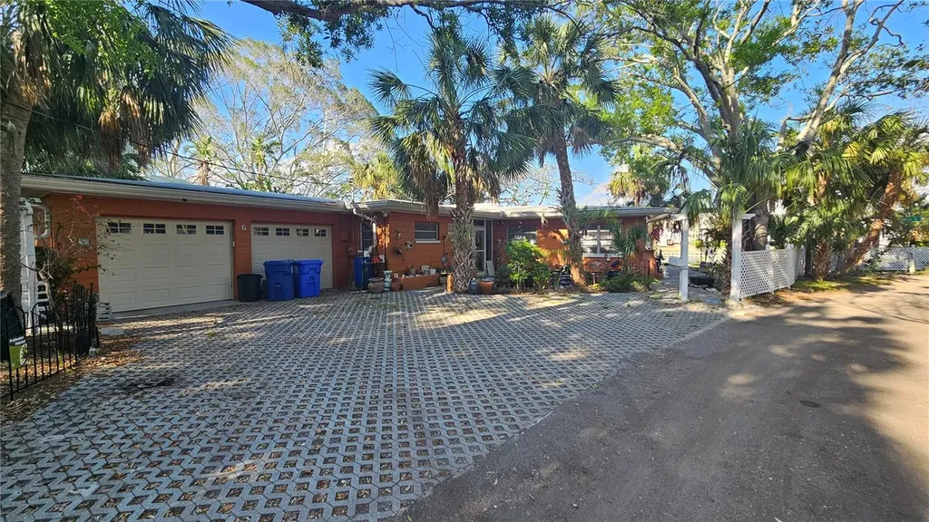 6 Sea Lane S St Petersburg FL 33705