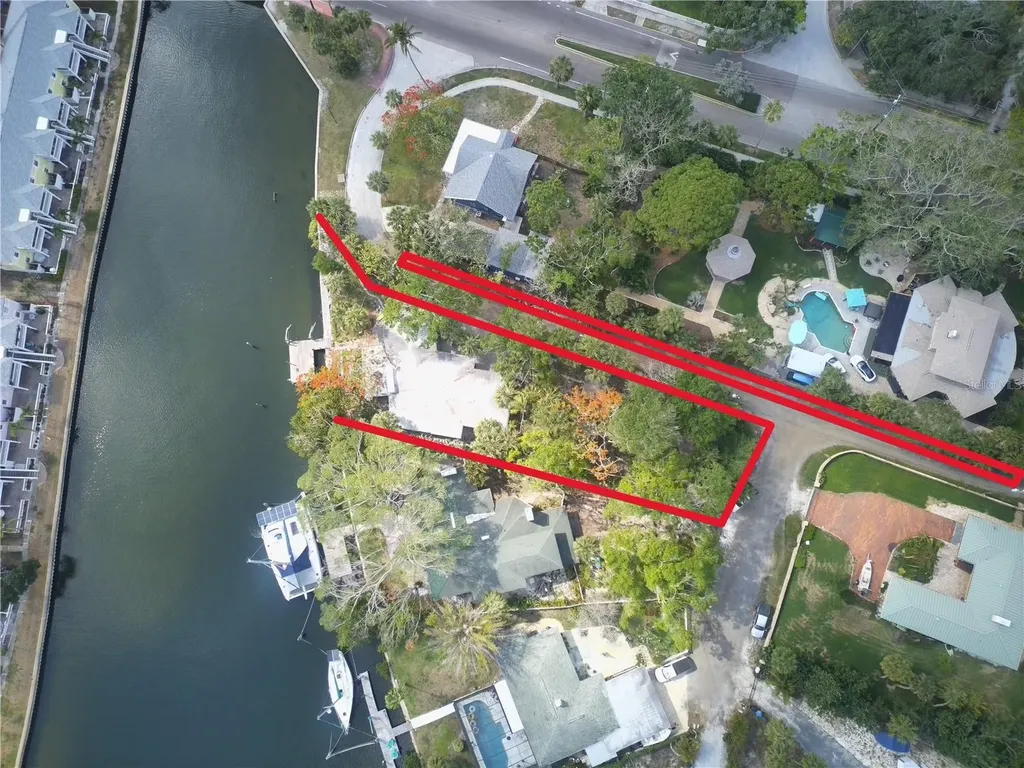 6 Sea Lane S St Petersburg FL 33705