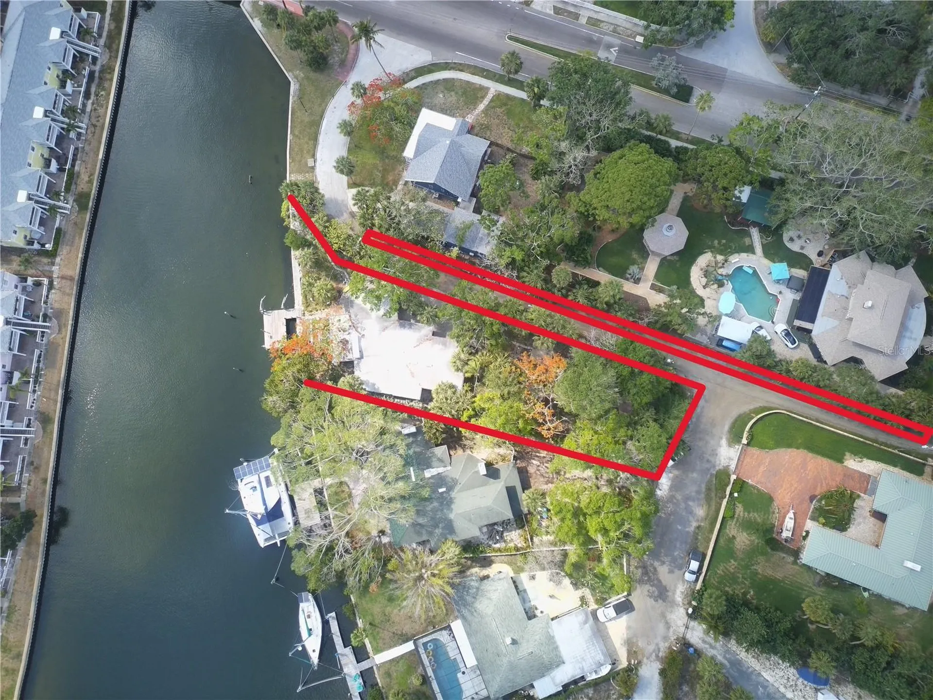 6 Sea Lane S St Petersburg FL 33705