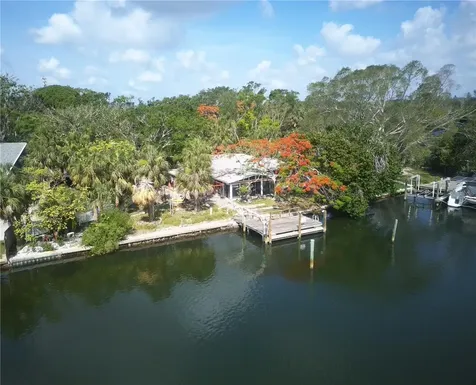 6 Sea Lane S St Petersburg FL 33705