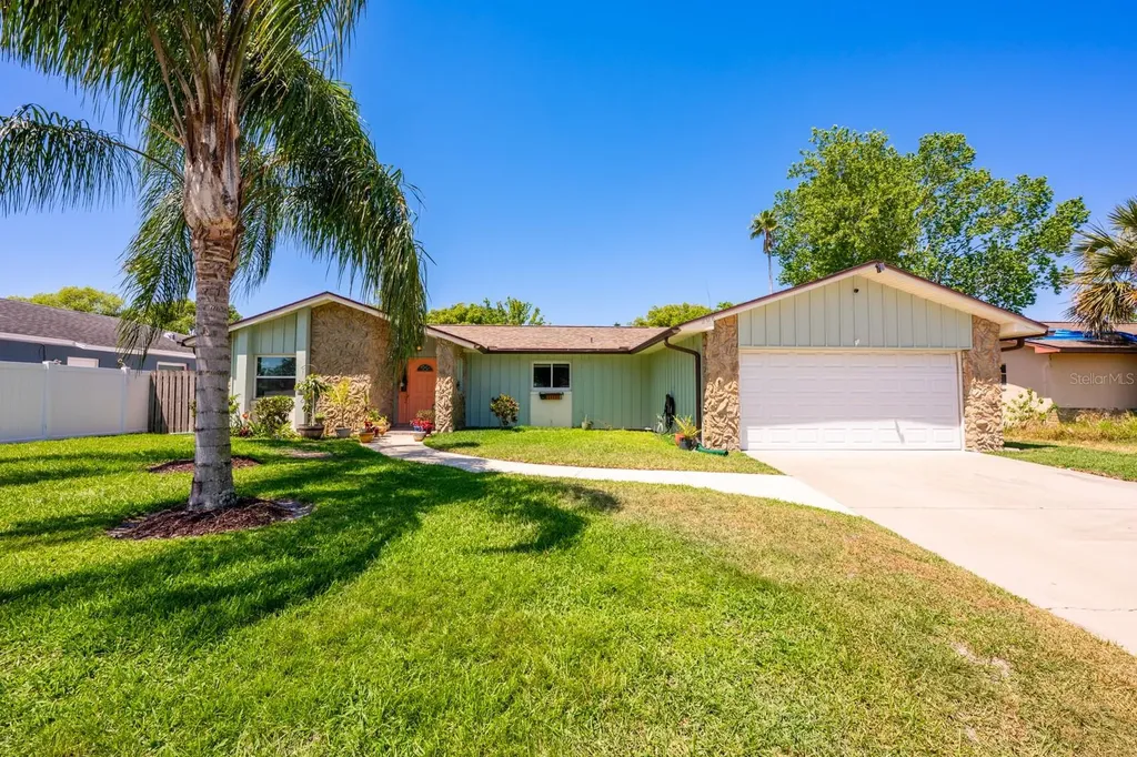 208 Madeira Avenue Orlando FL 32825