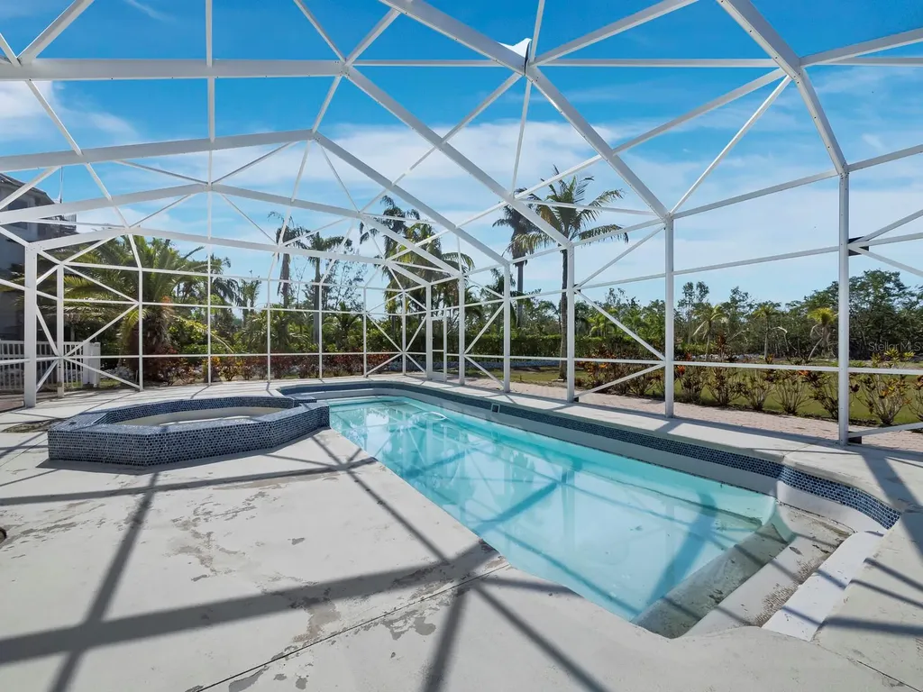 9315 9th Avenue NW Bradenton FL 34209