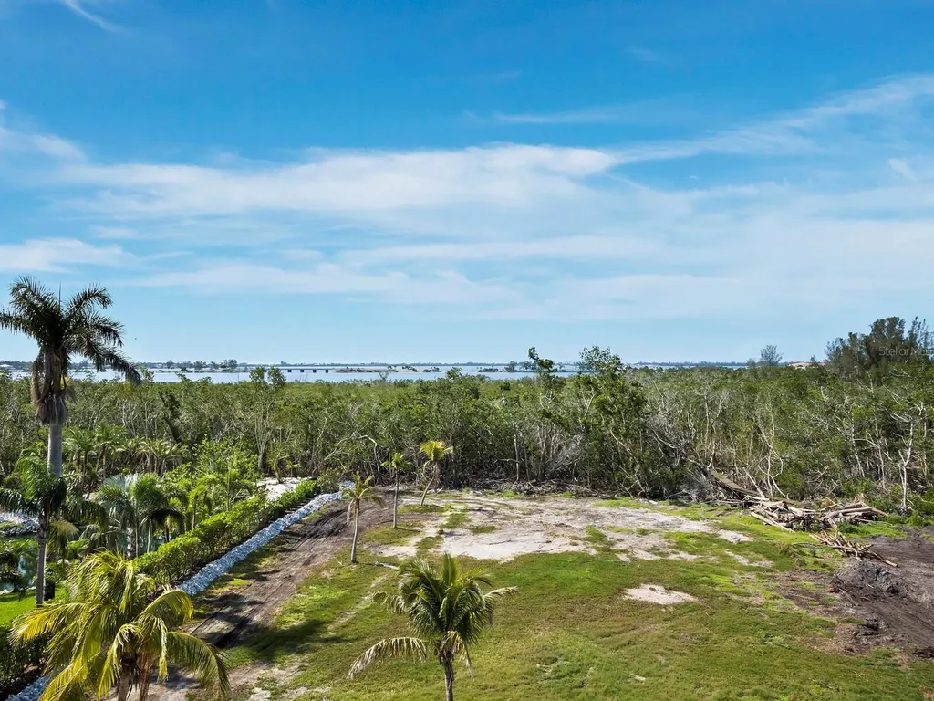 9315 9th Avenue NW Bradenton FL 34209