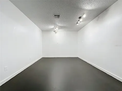 2017 W Main Street Leesburg FL 34748