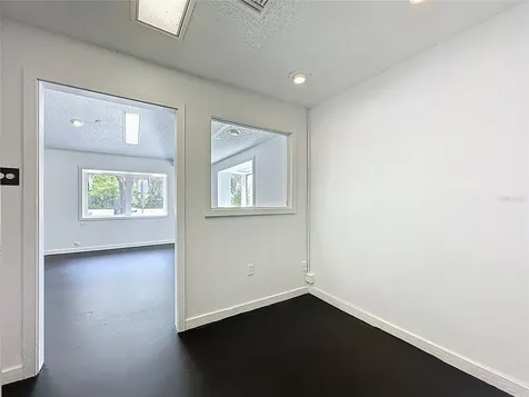 2017 W Main Street Leesburg FL 34748