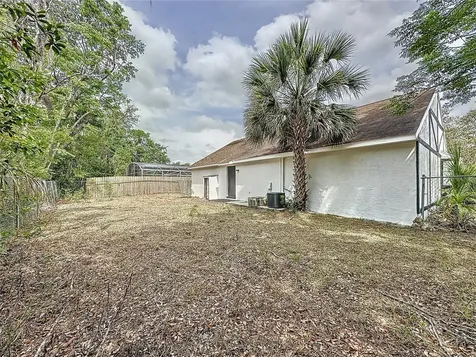 2017 W Main Street Leesburg FL 34748