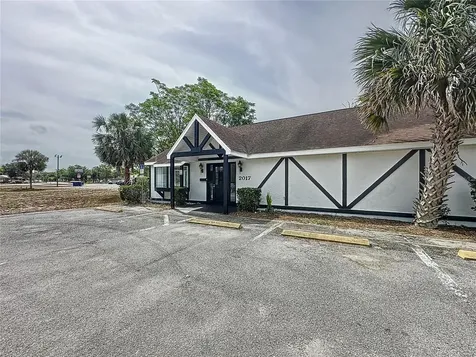 2017 W Main Street Leesburg FL 34748