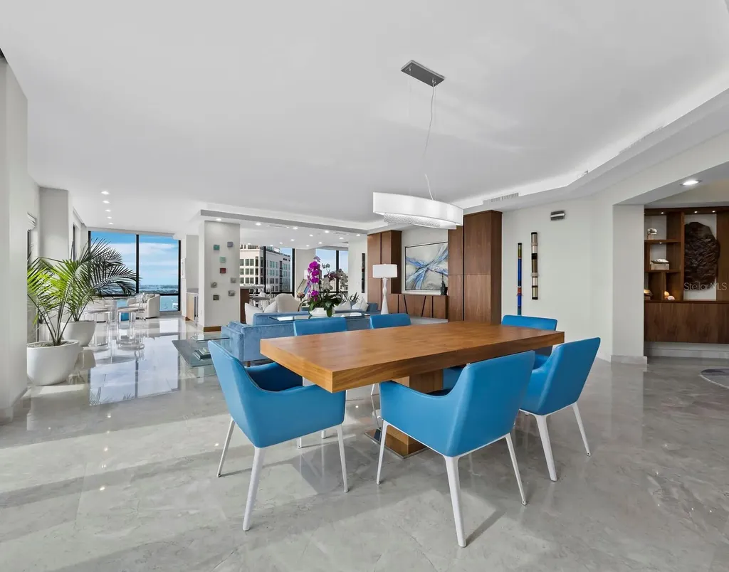 50 Central Avenue Sarasota FL 34236