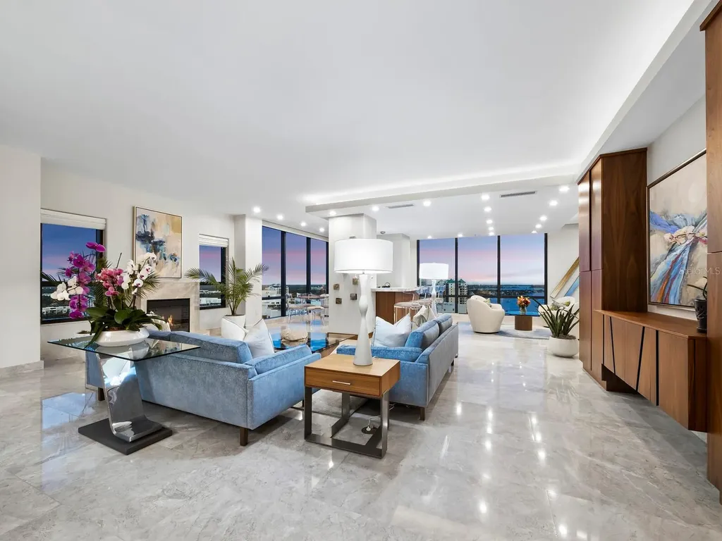 50 Central Avenue Sarasota FL 34236