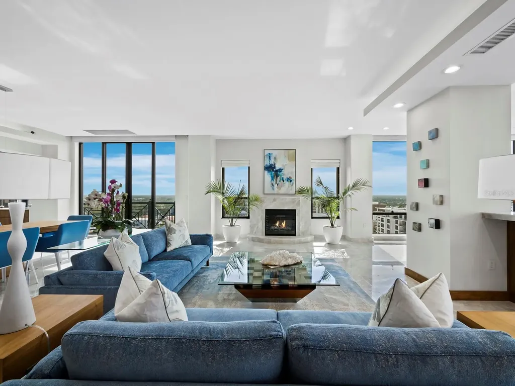 50 Central Avenue Sarasota FL 34236