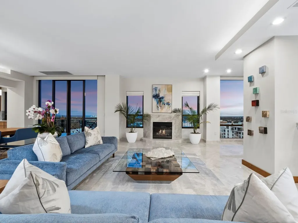 50 Central Avenue Sarasota FL 34236