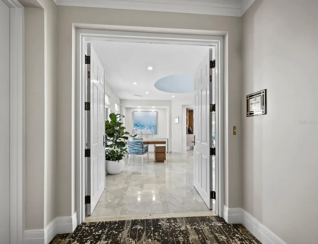 50 Central Avenue Sarasota FL 34236