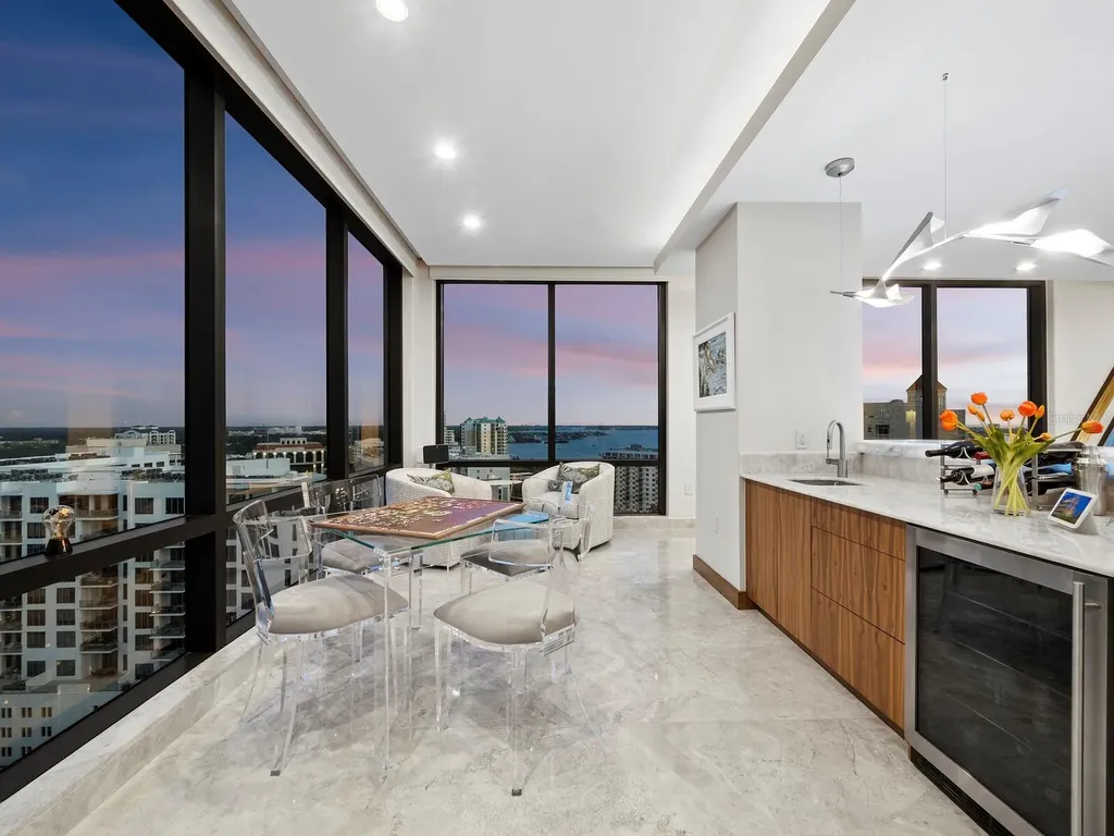 50 Central Avenue Sarasota FL 34236