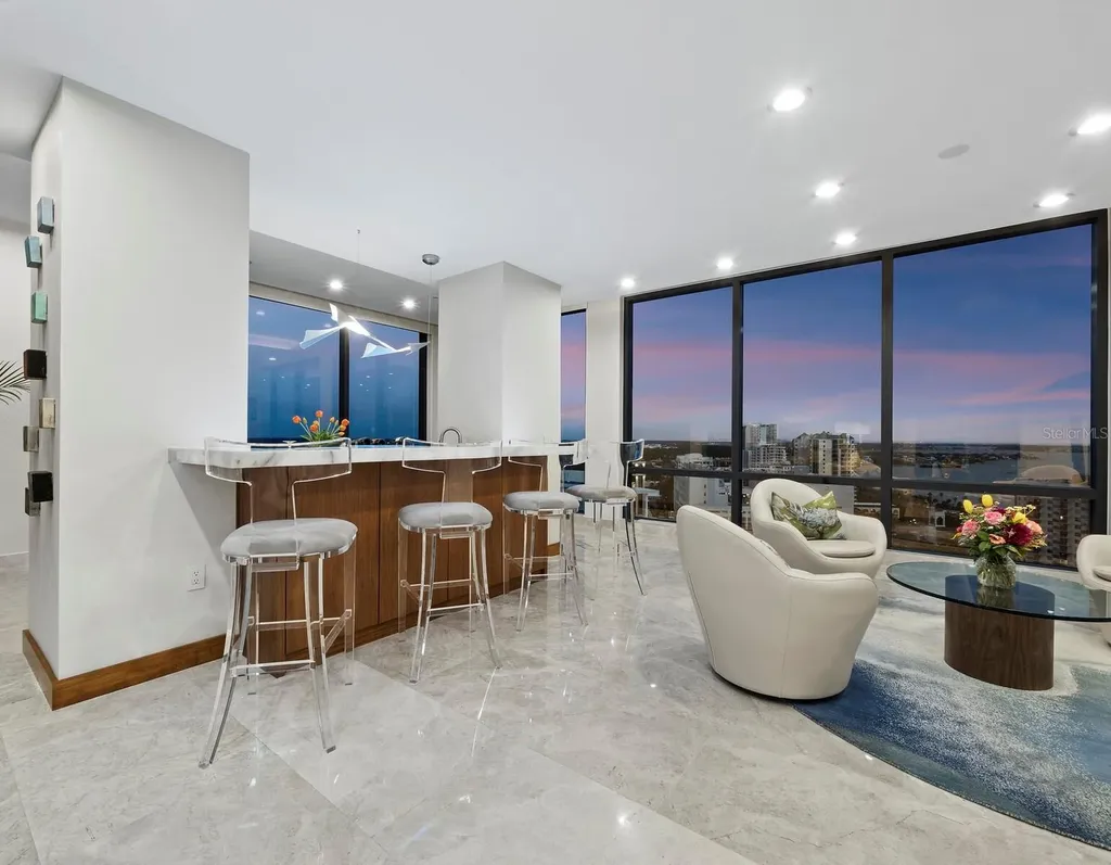 50 Central Avenue Sarasota FL 34236