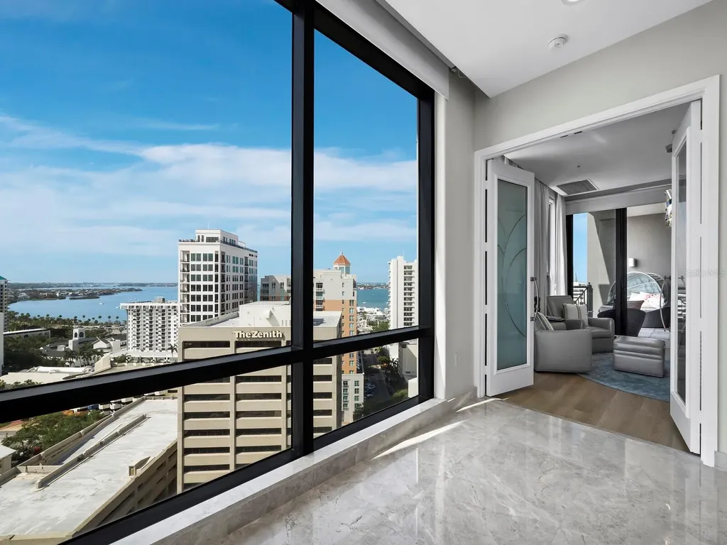 50 Central Avenue Sarasota FL 34236