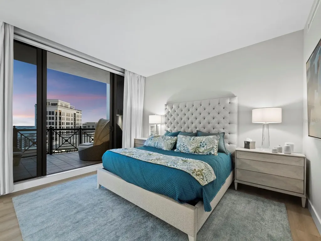 50 Central Avenue Sarasota FL 34236