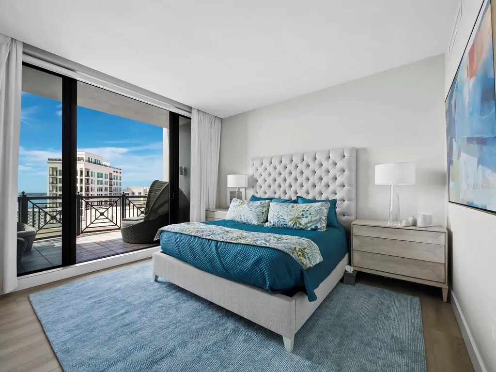 50 Central Avenue Sarasota FL 34236