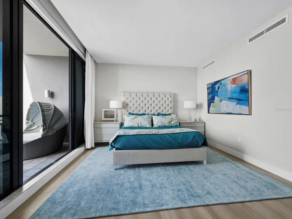 50 Central Avenue Sarasota FL 34236