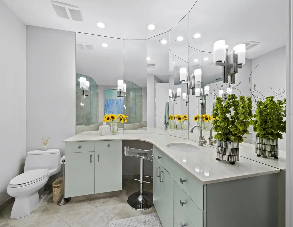 50 Central Avenue Sarasota FL 34236