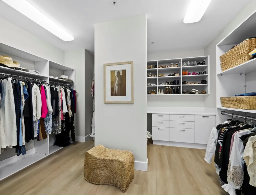 50 Central Avenue Sarasota FL 34236