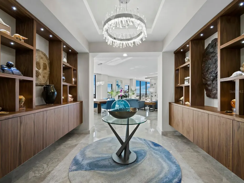 50 Central Avenue Sarasota FL 34236